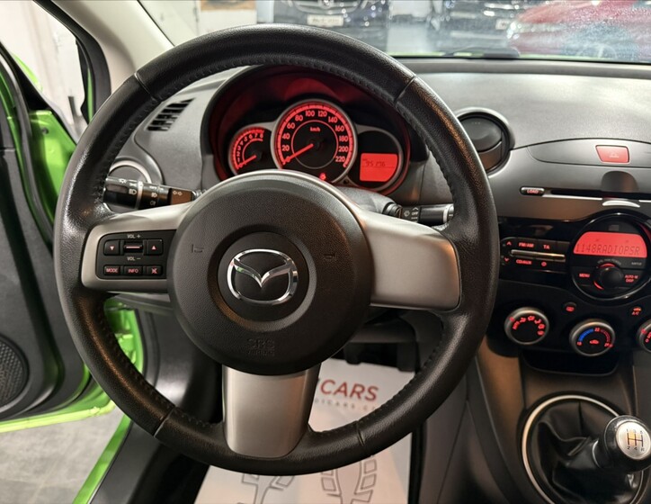 Mazda 2 8