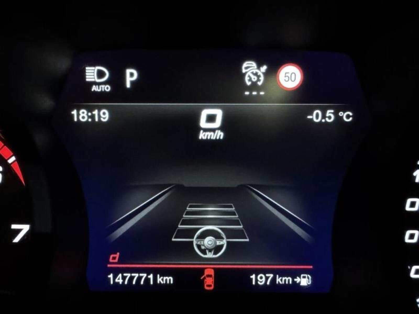 Alfa Romeo Stelvio 15
