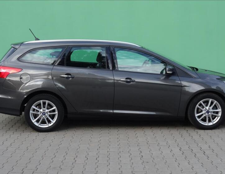 Ford Focus 6