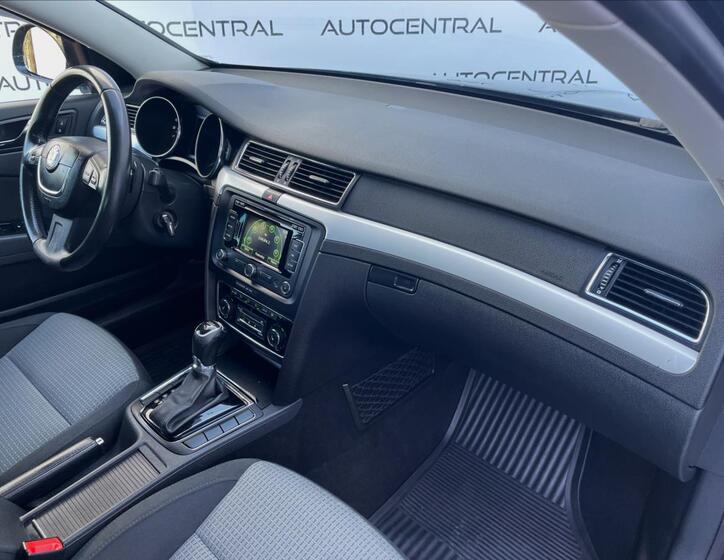 Škoda Superb 19