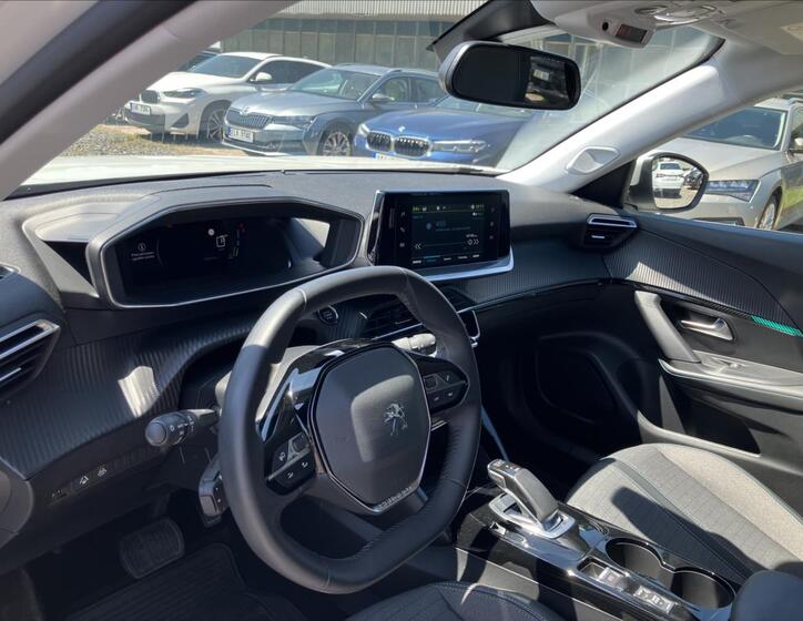 Peugeot 2008 9