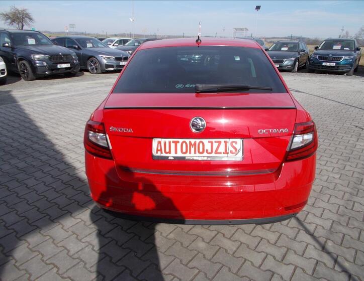 Škoda Octavia 10