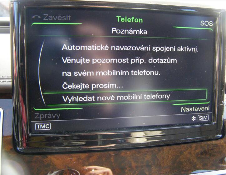 Audi A8 56