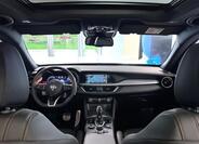 Alfa Romeo Stelvio 21