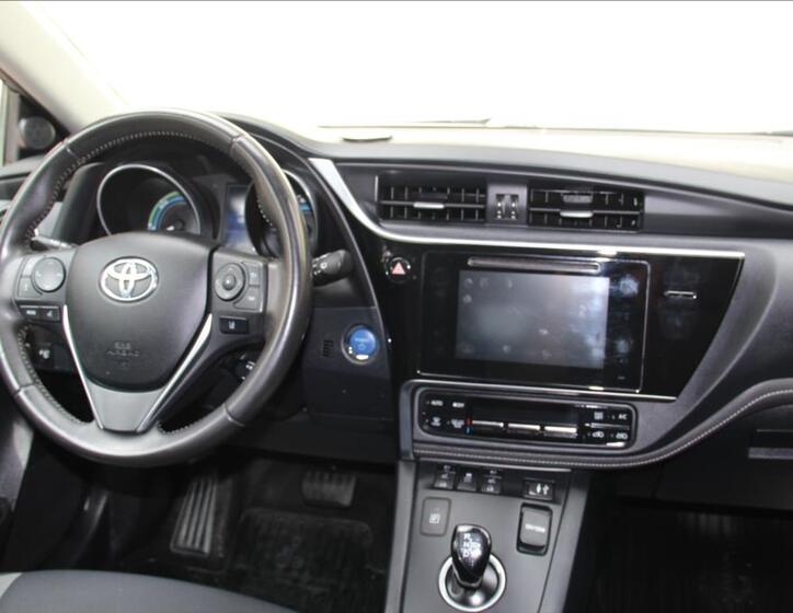 Toyota Auris 23