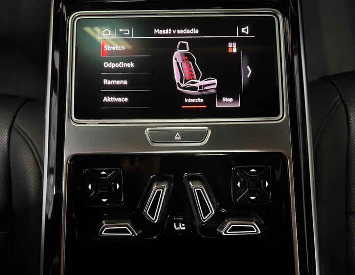 Audi A8 27