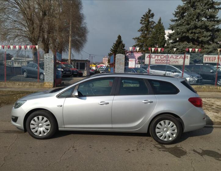 Opel Astra 8