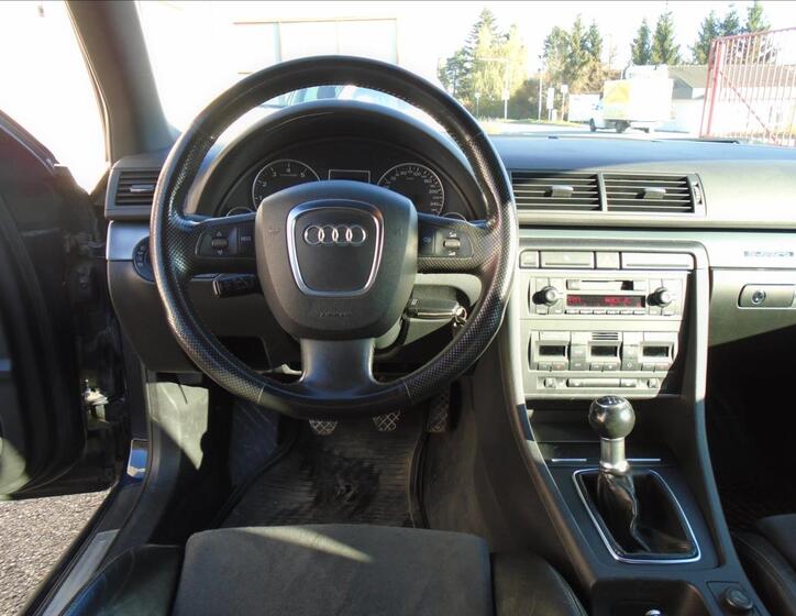 Audi A4 15