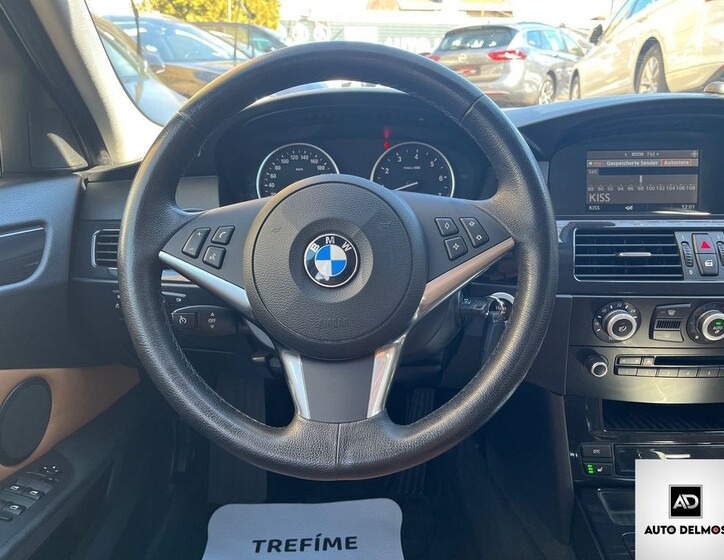 BMW Řada 5 30