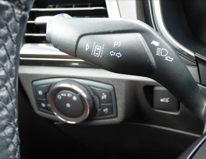 Ford Mondeo 18