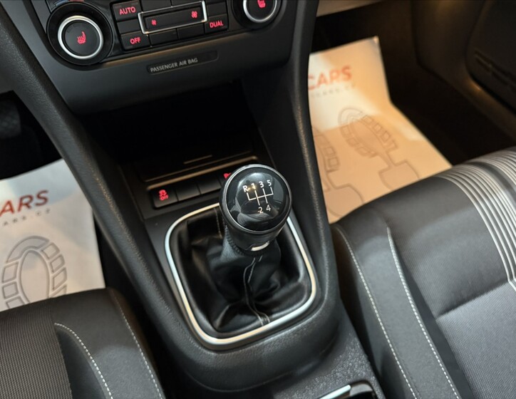 Volkswagen Golf 14