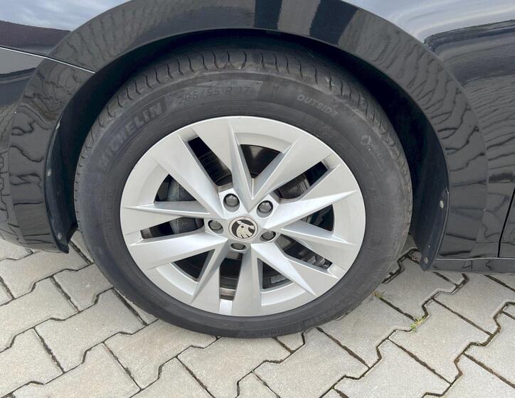 Škoda Octavia 10