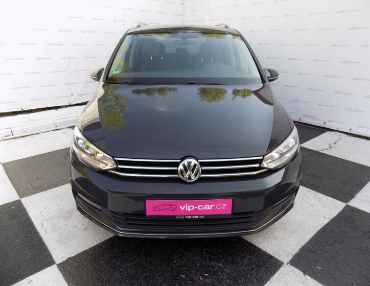 Volkswagen Touran 4