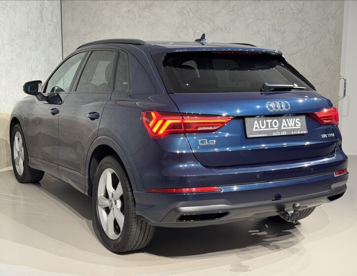 Audi Q3 9