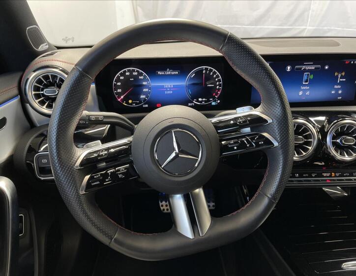 Mercedes-Benz CLA 10