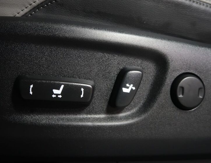 Toyota Land Cruiser 17