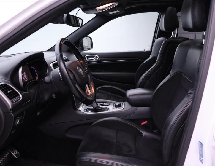 Jeep Grand Cherokee 11