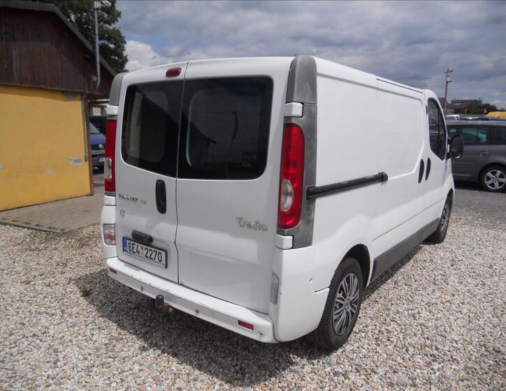 Renault Trafic 6