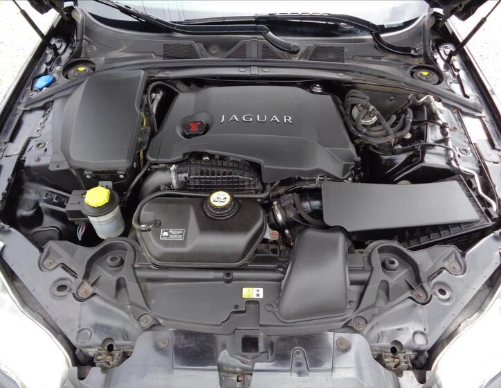 Jaguar XF 46