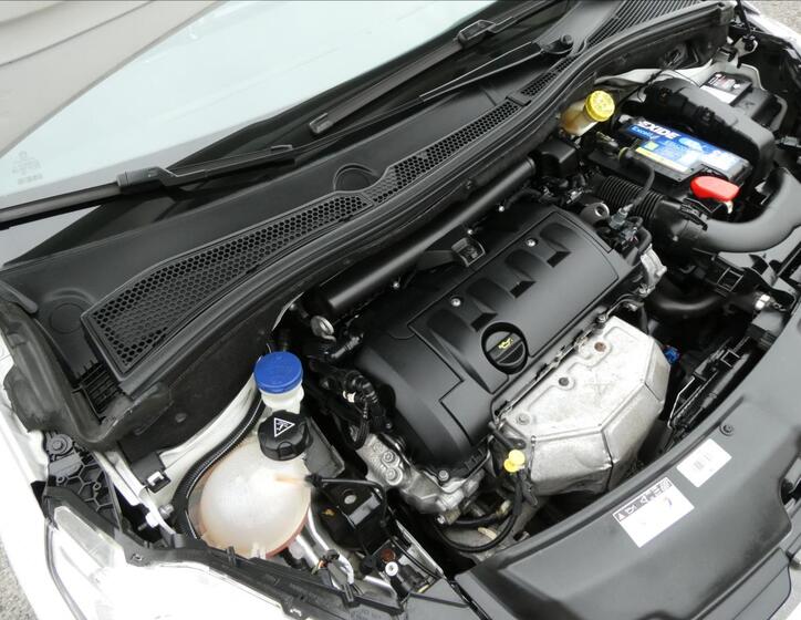 Peugeot 208 39
