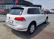 Volkswagen Touareg 3