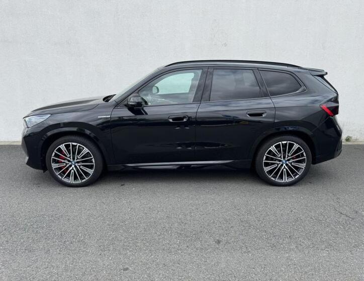 BMW iX1 3