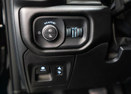 Dodge RAM 21