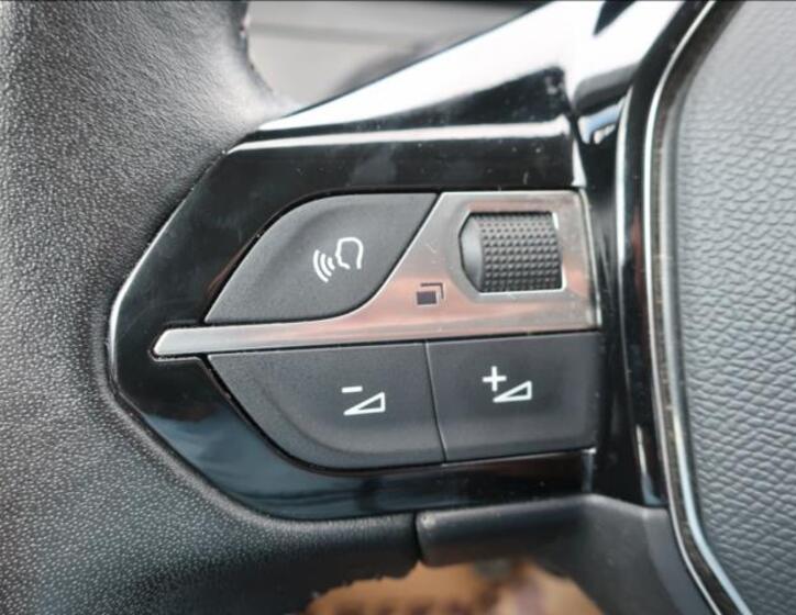 Peugeot 208 22