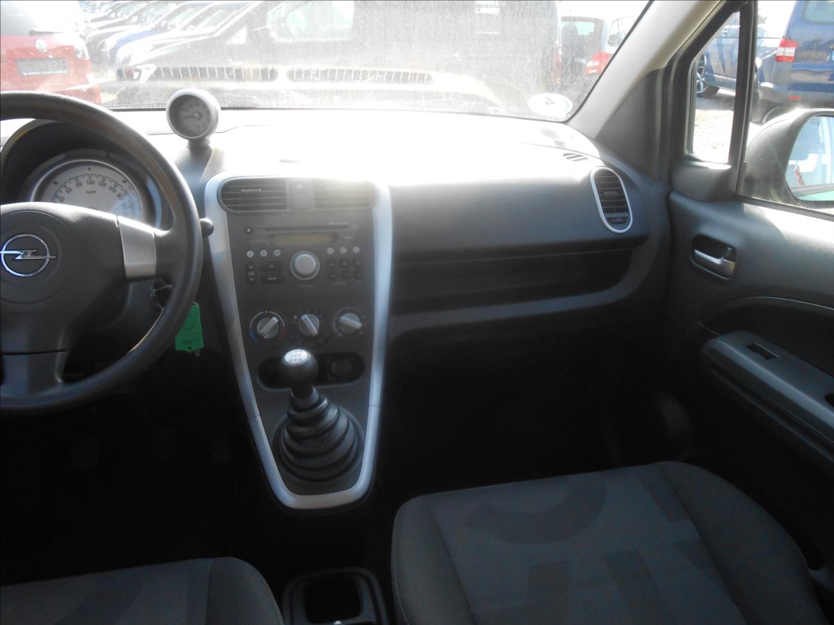 Opel Agila