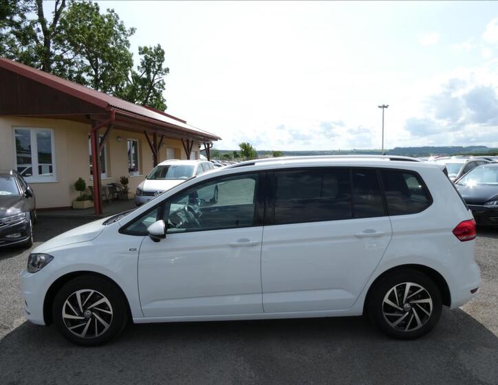 Volkswagen Touran 6