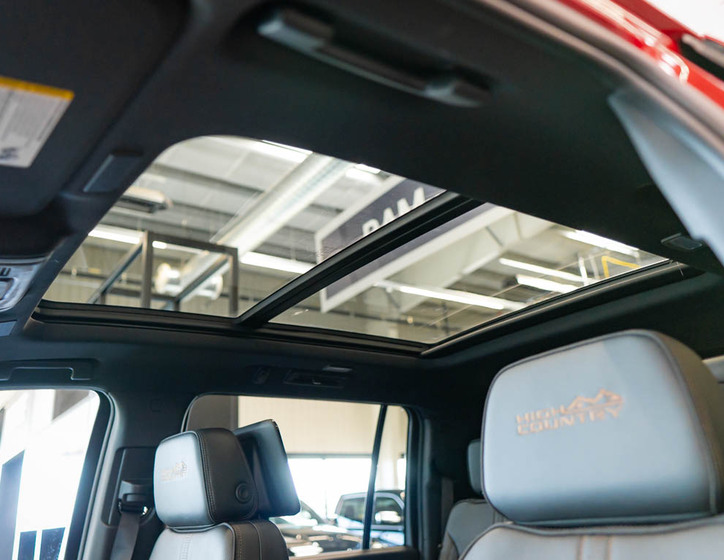 Chevrolet Suburban 38