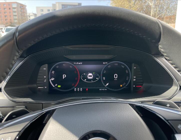 Škoda Superb 9