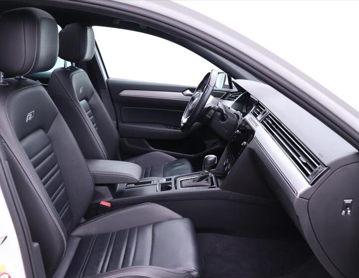 Volkswagen Passat 13