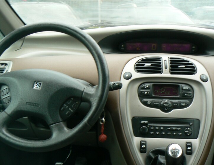 Citroën Xsara Picasso 11