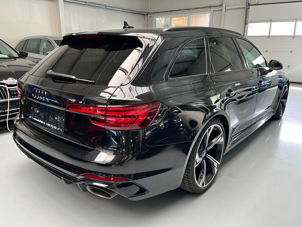Audi RS4