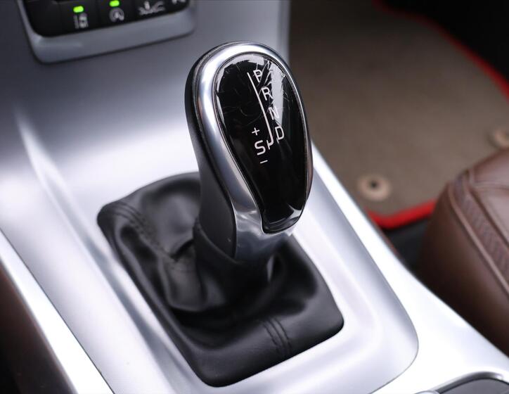 Volvo XC70 30