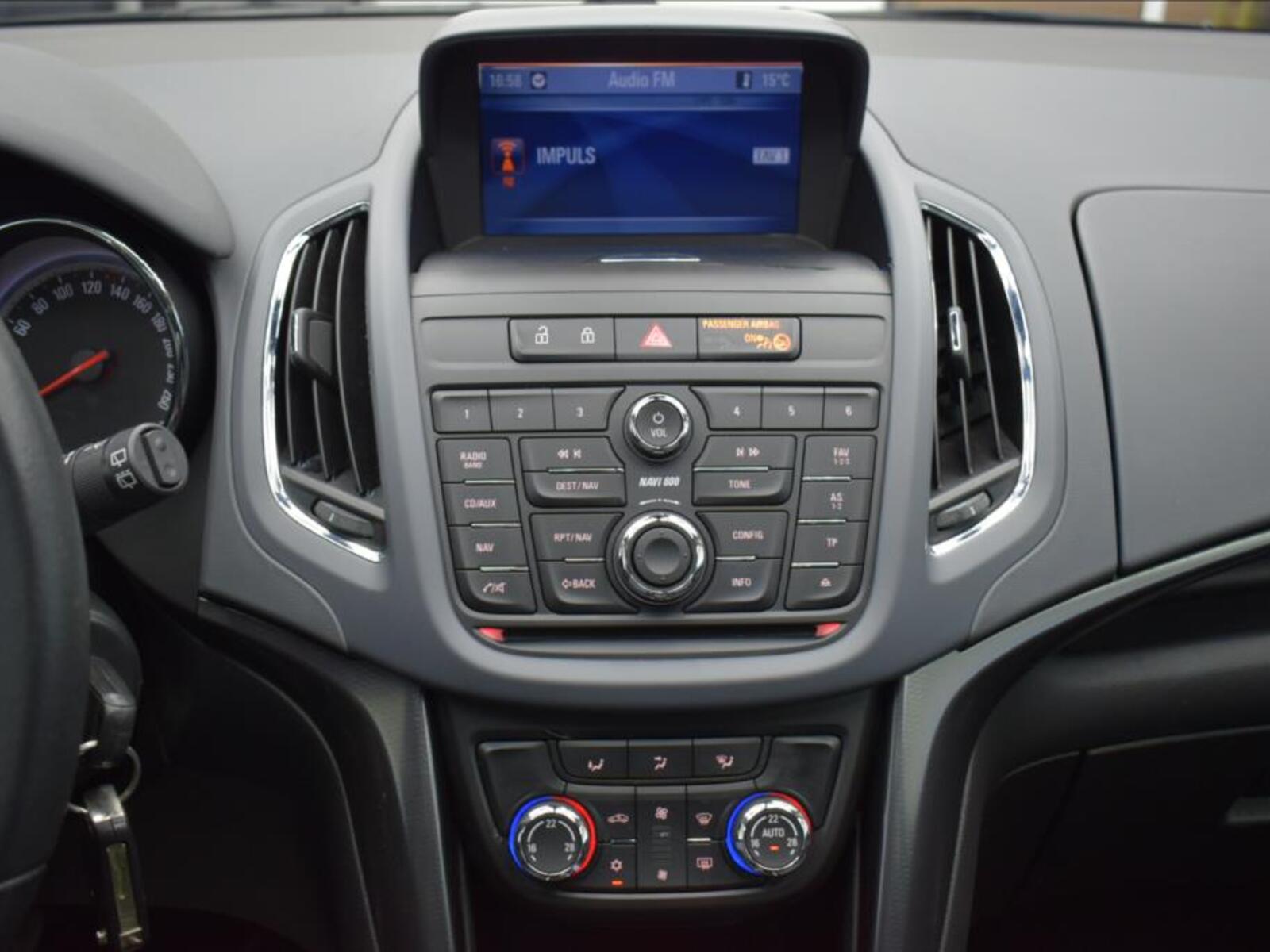 Opel Zafira 19