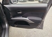 Mitsubishi Outlander 23