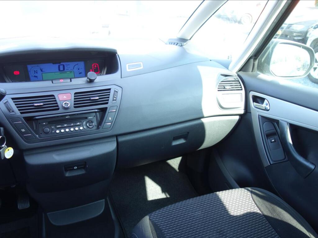 Citroën Grand C4 Picasso 24