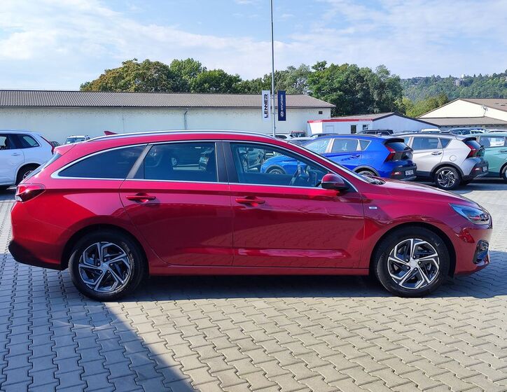 Hyundai i30 4