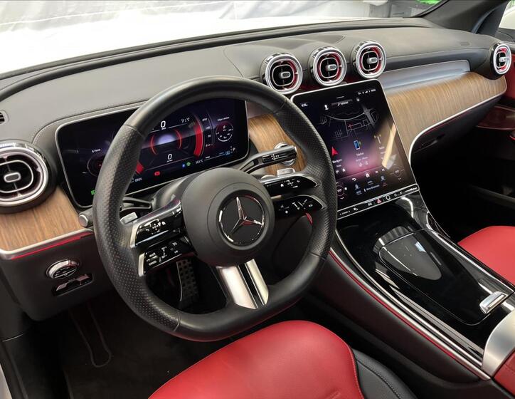 Mercedes-Benz GLC 9