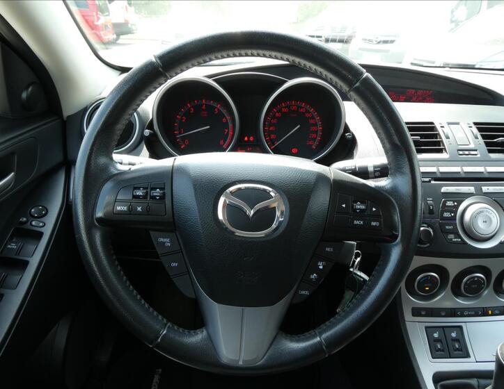 Mazda 3 30