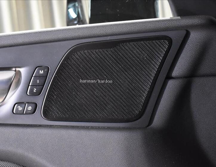 Volvo XC60 17