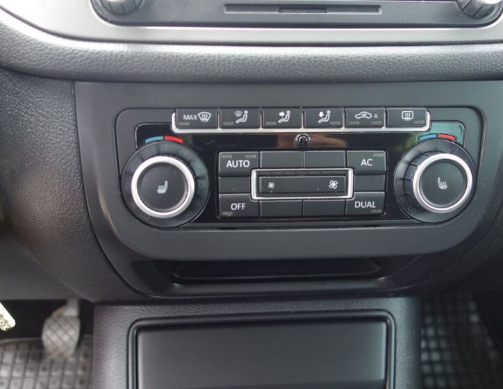 Volkswagen Tiguan 16