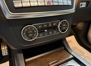 Mercedes-Benz GL 16