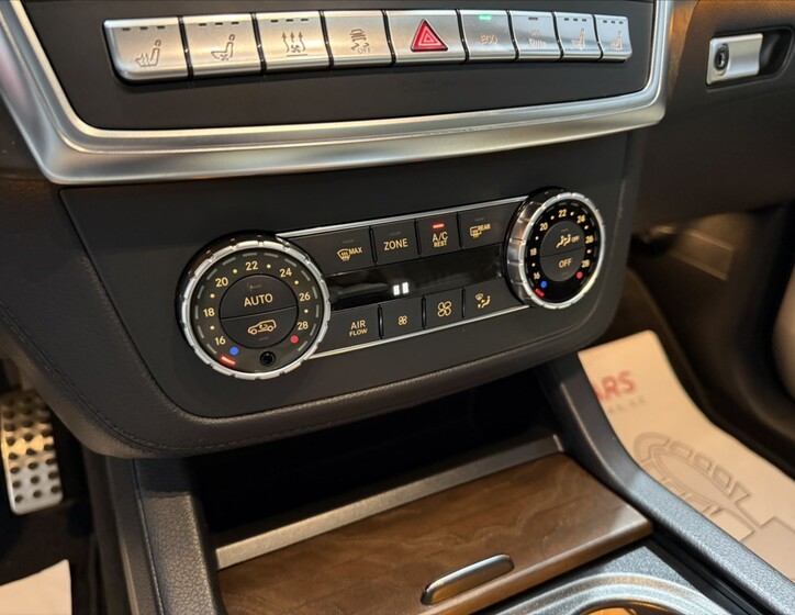 Mercedes-Benz GL 16