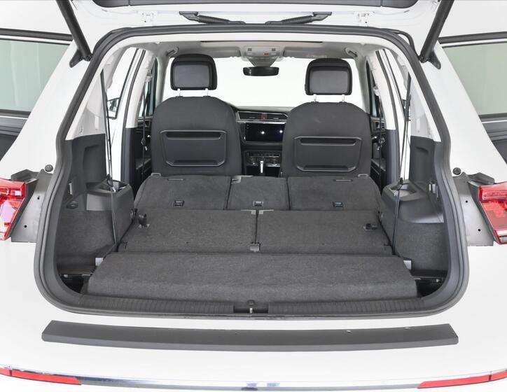 Volkswagen Tiguan Allspace 8