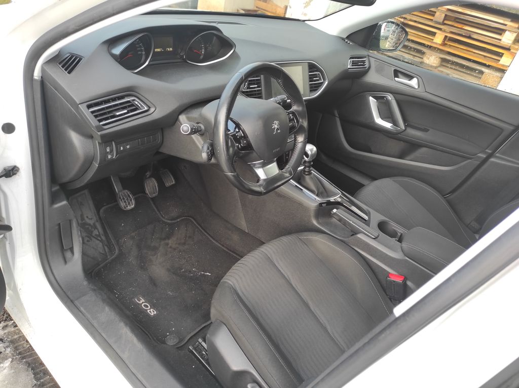 Peugeot 308