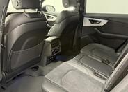 Audi Q8 12