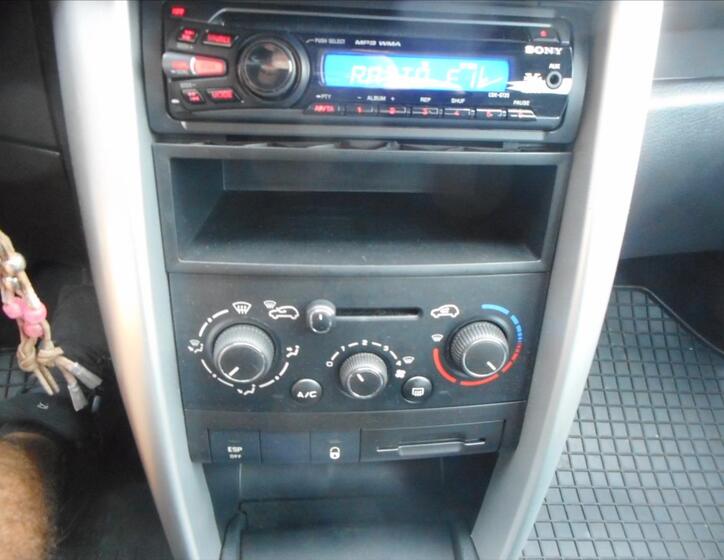 Peugeot 207 14